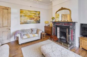 Host & Stay - Bellevue Road